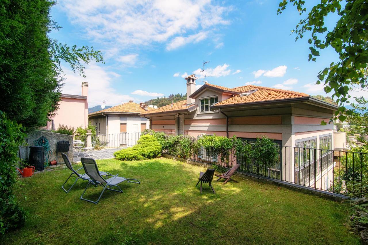 I D'A Charming Penthouse - Lake View- Como- House-130 Mt-2 Double Bedrooms And 2 Double Bathrooms A Spacious Living Room-Full Equipped Kitchen-Private Garden And Terrace-Private Covered Parking Eksteriør bilde