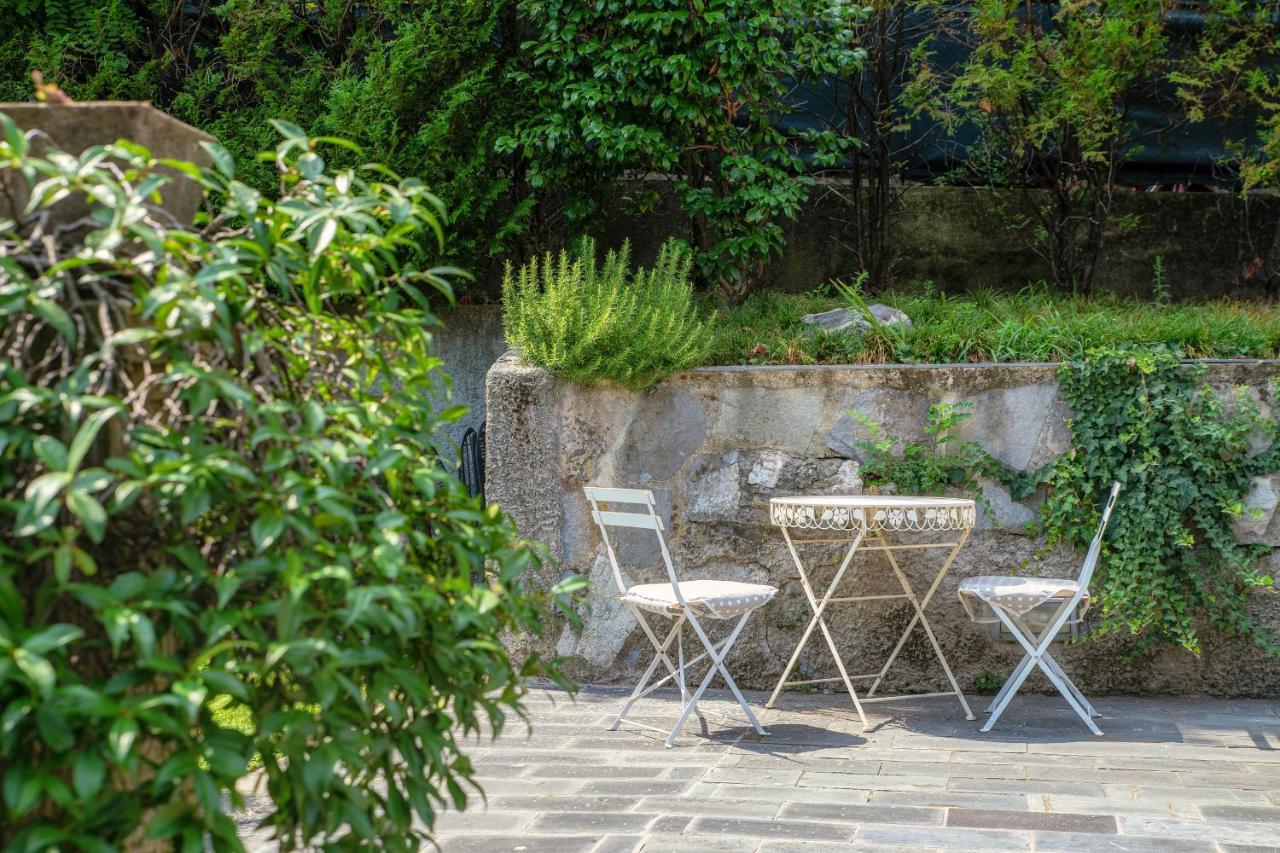 I D'A Charming Penthouse - Lake View- Como- House-130 Mt-2 Double Bedrooms And 2 Double Bathrooms A Spacious Living Room-Full Equipped Kitchen-Private Garden And Terrace-Private Covered Parking Eksteriør bilde