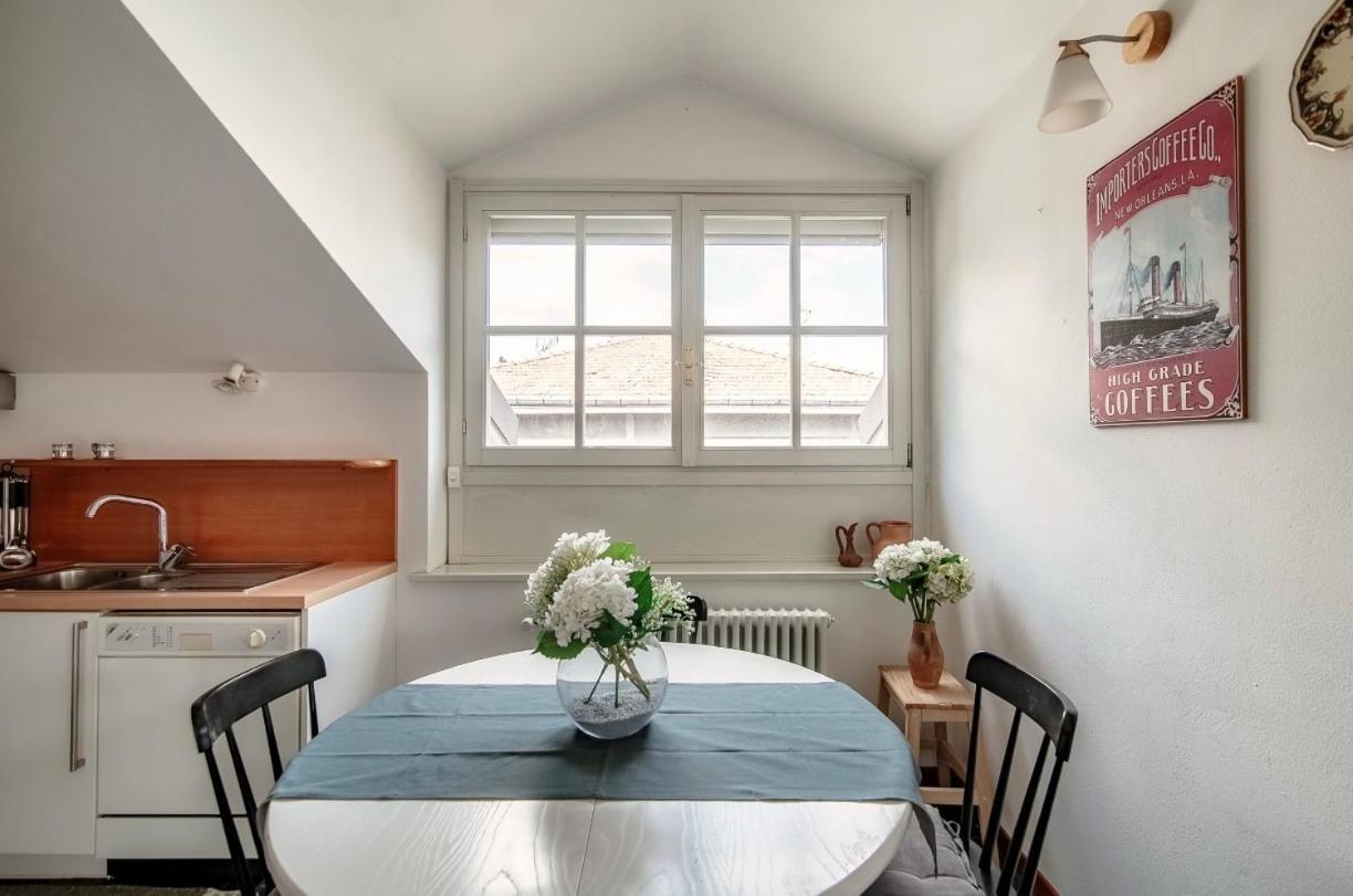 I D'A Charming Penthouse - Lake View- Como- House-130 Mt-2 Double Bedrooms And 2 Double Bathrooms A Spacious Living Room-Full Equipped Kitchen-Private Garden And Terrace-Private Covered Parking Eksteriør bilde